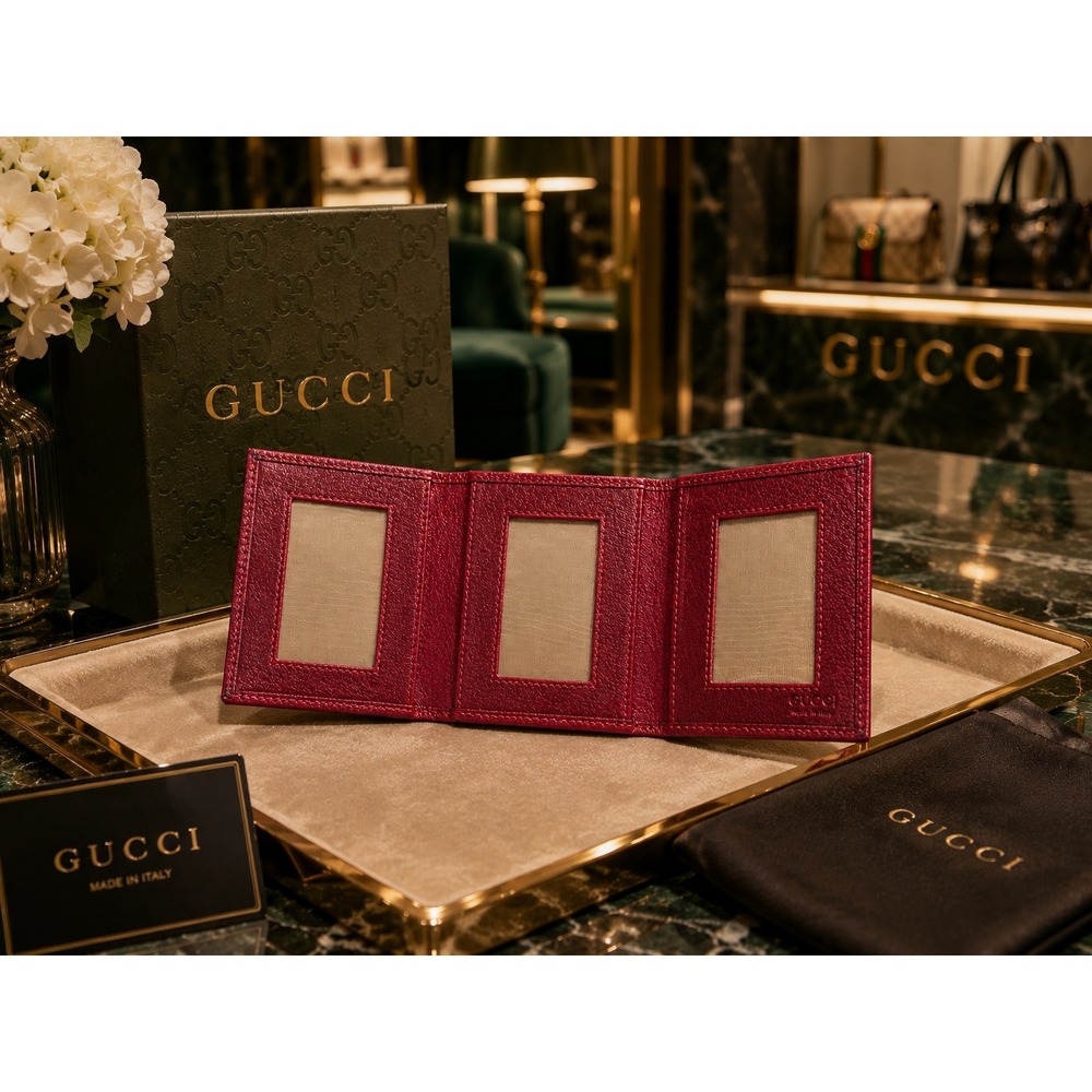 Gucci Pebbled Leather Tri-Fold Photo Holder Wallet Red Italy